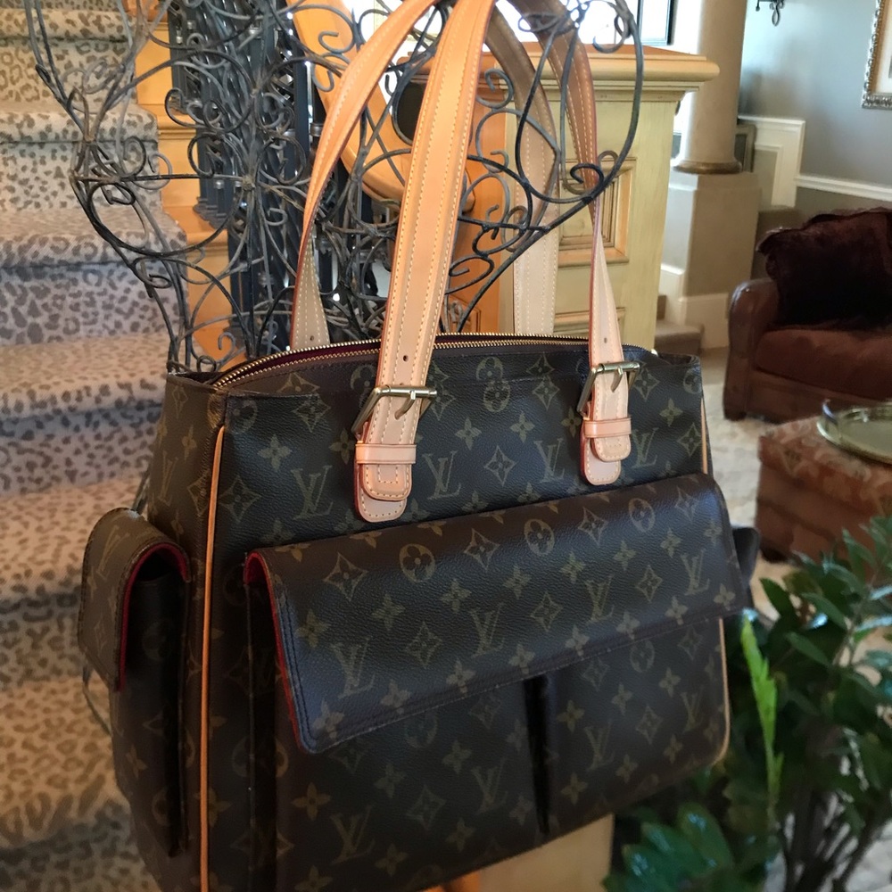 Louis Vuitton zipper tote red lining